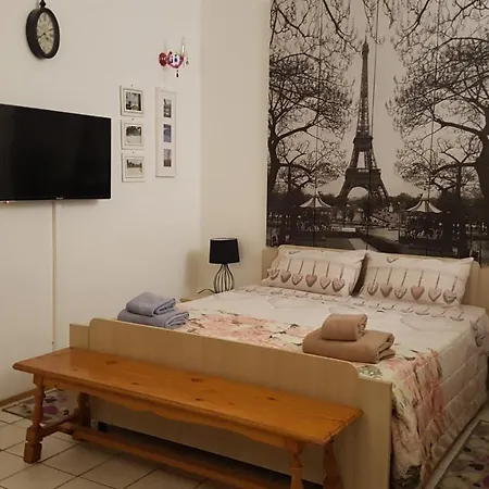 Sweet Apartment *