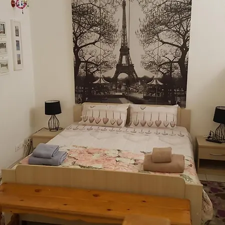 Sweet Apartment